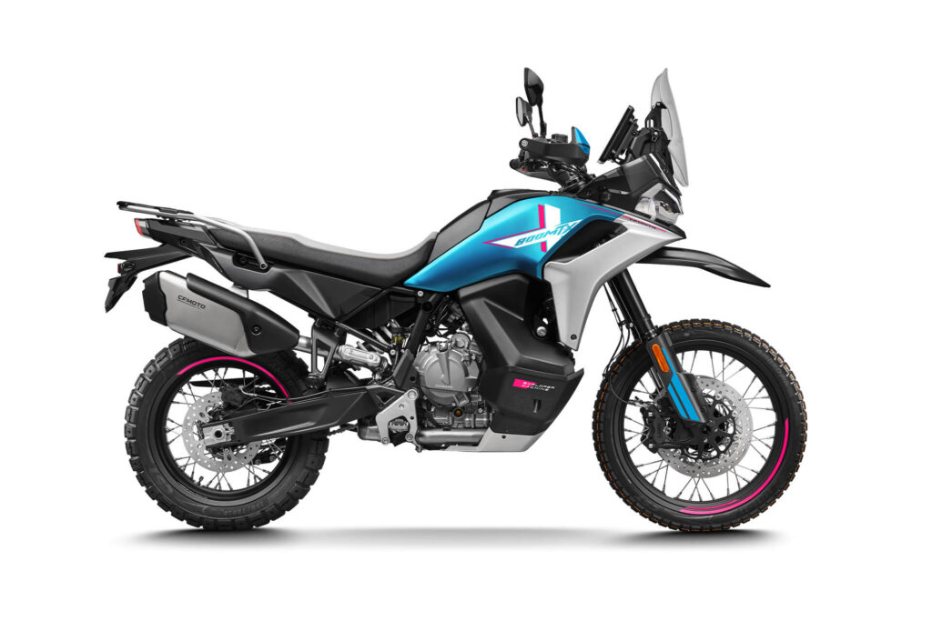 CFMOTO 800MT-X mootorratas toonis sinine